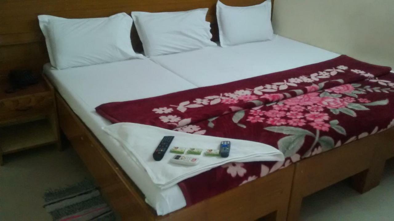Central Saphire Residency-Only For Indians チェンナイ エクステリア 写真